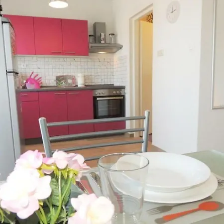 Kamelija Apartment Malinska