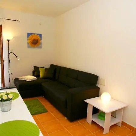 Kamelija Apartment *