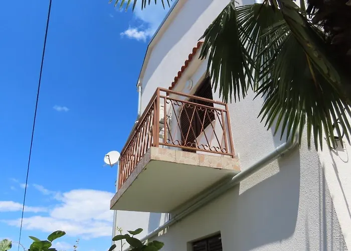 Appartement Kamelija *