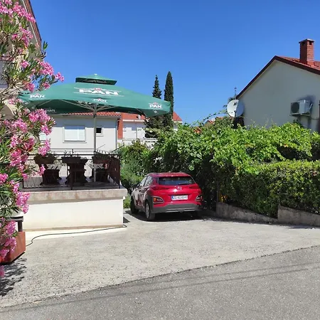 Kamelija Apartament Malinska