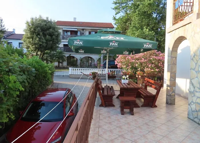 Kamelija Apartman *