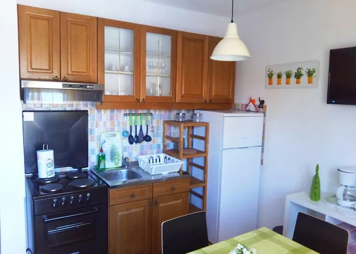Kamelija Apartamento Malinska