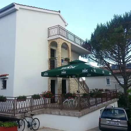 Kamelija Apartment *